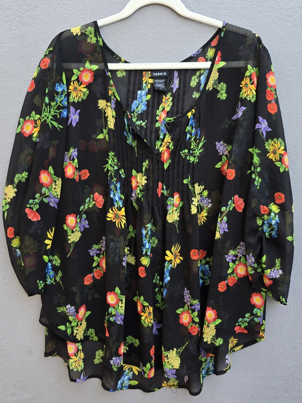 Torrid Black Floral Sheer Blouse With Front And Back Pleats Size 2